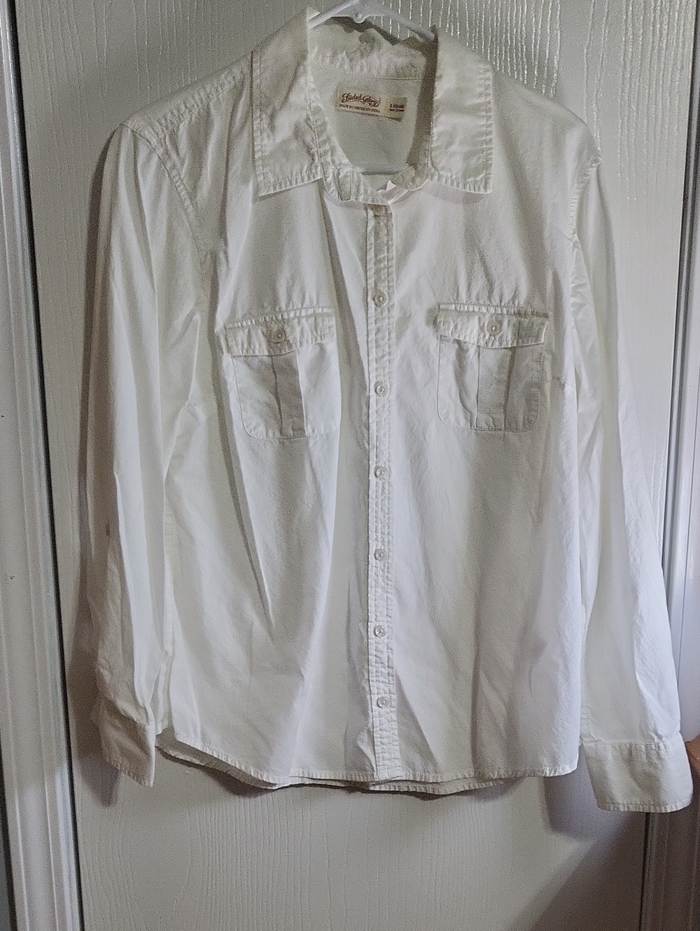Shirt-Eddie Bauer Men's White Long-Sleeve Button-Down Shirt